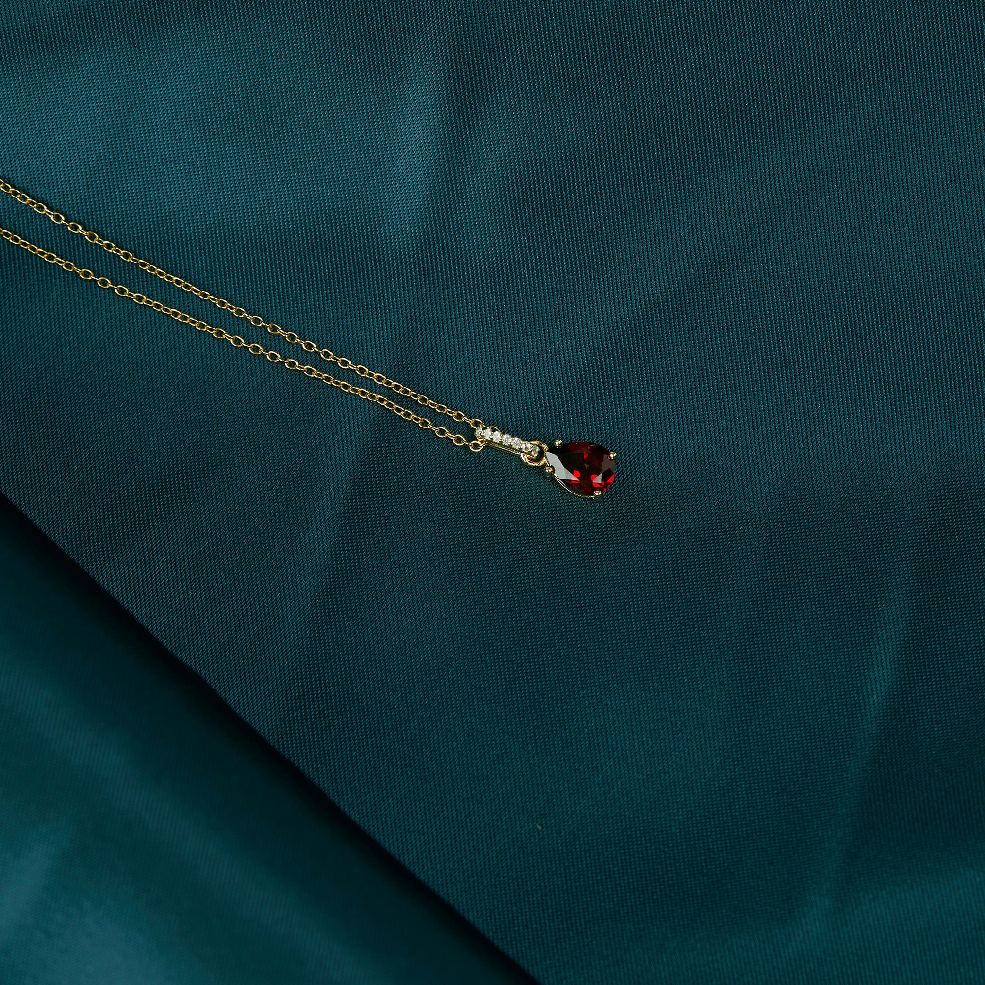 Antares Pendant - Garnet